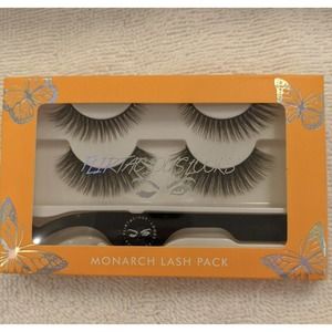 Flirtacious Looks Monarch Lash Pack Fake Eyelashes & Lash Applicator